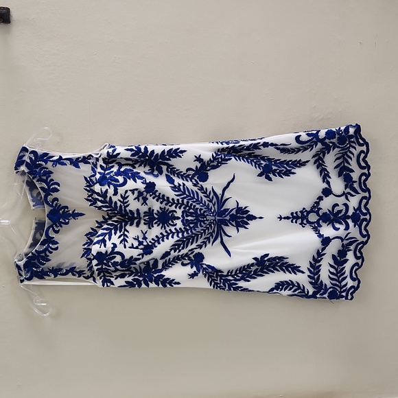 Size 6 Splash Prom white and royal blue lace applique cocktail prom style - Picture 11 of 15